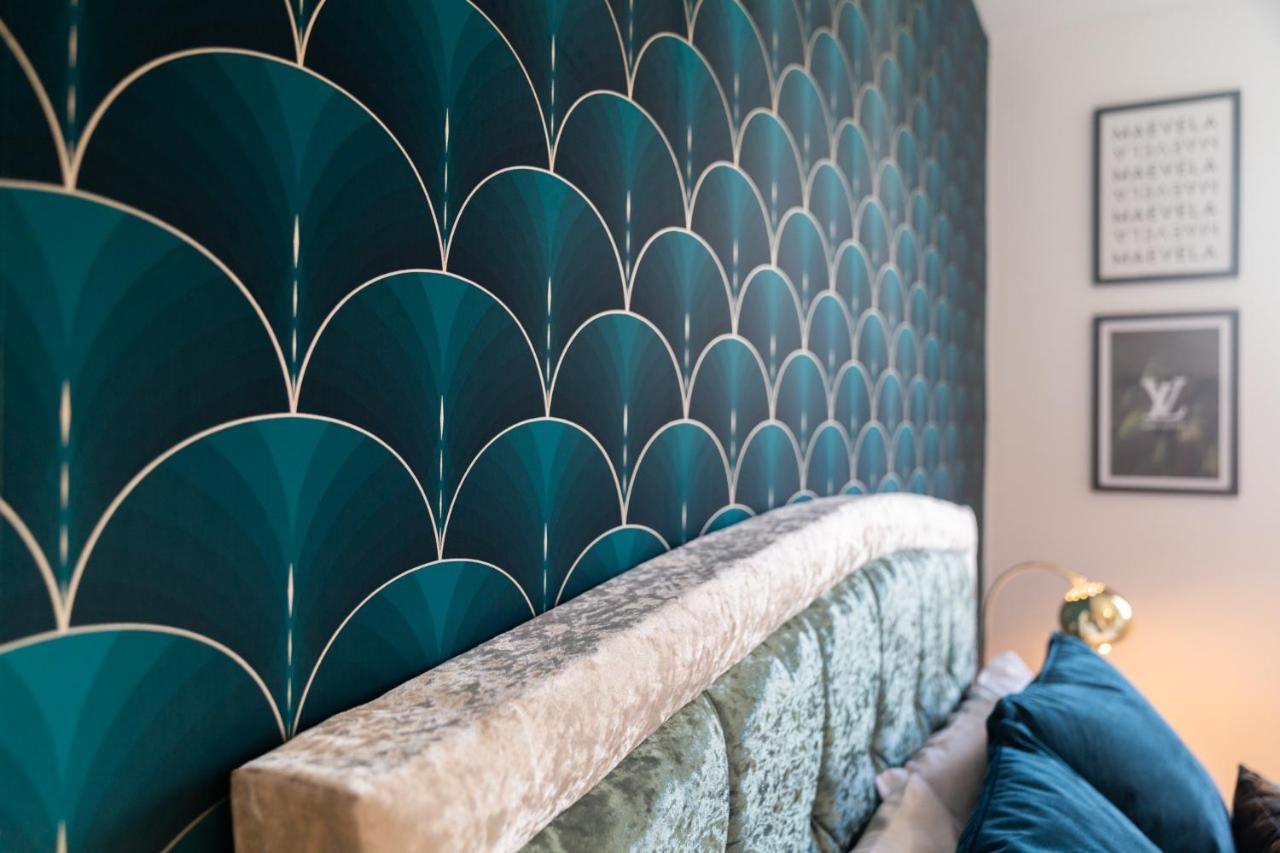 Maevela Apartments - Ultra Lavish Luxury 2 Bed Apartment City Centre - With Balcony - Free Secure Parking - Ps4 & Smart Tv'S Birmingham Exterior foto