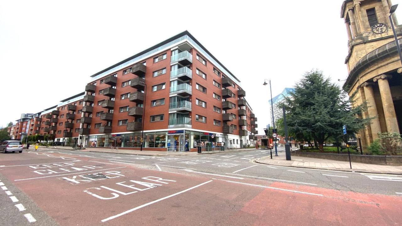 Maevela Apartments - Ultra Lavish Luxury 2 Bed Apartment City Centre - With Balcony - Free Secure Parking - Ps4 & Smart Tv'S Birmingham Exterior foto